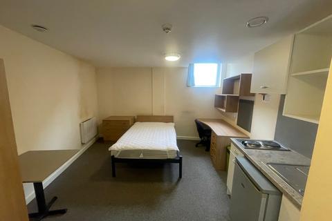 Studio to rent, College House Bridge Road, Alum Rock, Birmingham, B8