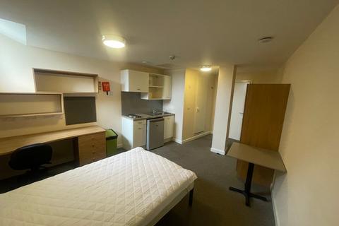 Studio to rent, College House Bridge Road, Alum Rock, Birmingham, B8