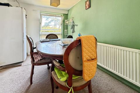 3 bedroom maisonette for sale, Stoneygate Road, Leicester LE2