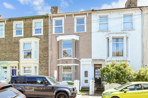 4 bedroom maisonette for sale, Alma Road, Sheerness, Kent