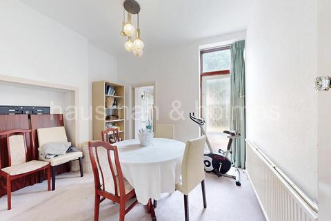 6 bedroom semi-detached house for sale, Golders Green Road, NW11