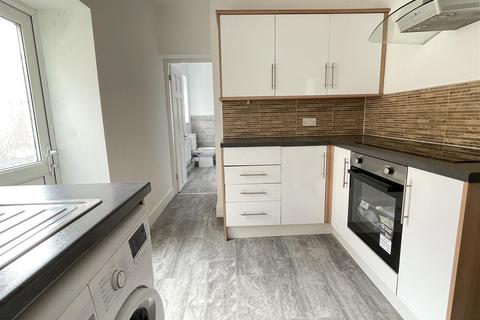 3 bedroom flat for sale, Stanhope Road, South Shields