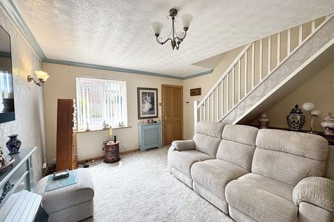2 bedroom property for sale, Hawfinch Grove, Manchester M28