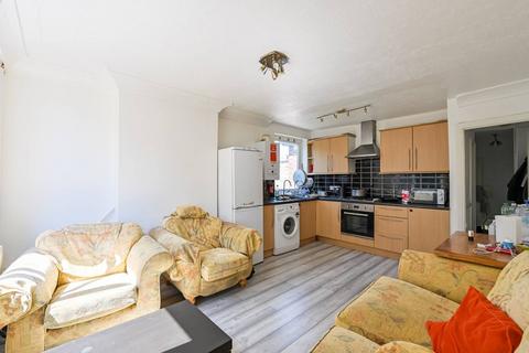 3 bedroom flat for sale, Grange Court, Leyton, London, E10