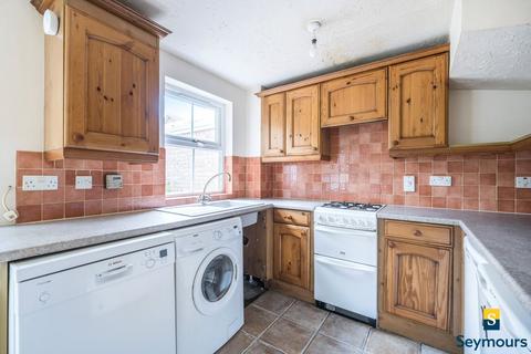 27 Cater Gardens, Guildford, GU3 3BY