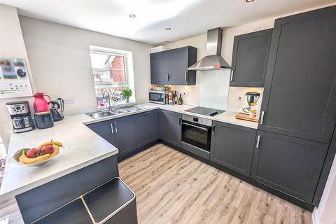 11 Bruce Drive, Corby, NN18 8TL