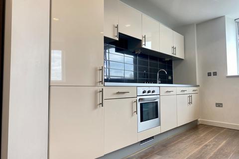 Studio to rent, MediaCityUK, Salford Quays, Salford, M50