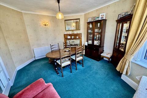3 bedroom semi-detached house for sale, Wimbourne Road, Fallings Park, Wolverhampton