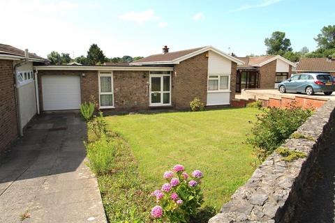 3 bedroom bungalow for sale, Parkfields Road, Bridgend, Bridgend County. CF31 4BH