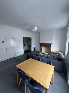 3 bedroom flat to rent, Nethergate, Angus DD1