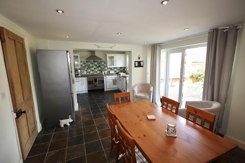undefined, Glastonbury Road, Wells