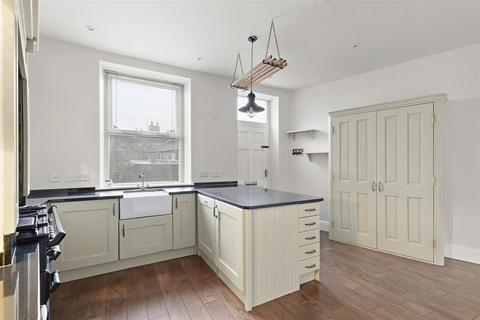 3 bedroom terraced house for sale, Main Street, Burley In Wharfedale LS29