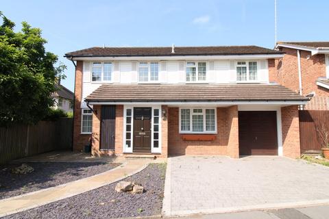 Valan Leas, Bromley, BR2