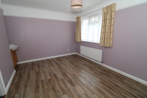 1 Valan Leas, Bromley, BR2 0PE