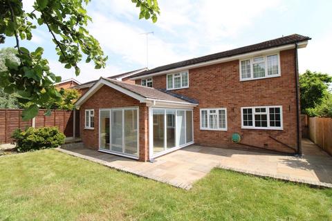 1 Valan Leas, Bromley, BR2 0PE