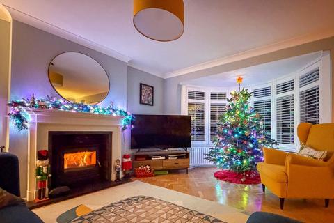4 bedroom detached house for sale, Southfield Close, York YO23