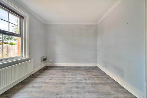 2 bedroom end of terrace house for sale, Common Road, Chandler's Ford, Eastleigh, Hampshire, SO53