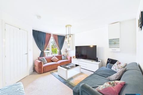 56 Cutter Lane, New Rossington, Doncaster, DN11 0HE