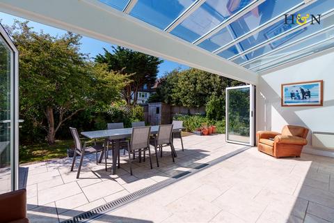 undefined, Park Avenue, Hove BN3