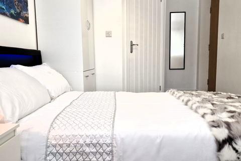 1 bedroom in a house share to rent, The Old Tramway, Preston PR5