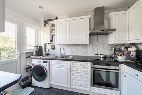 152 Waverley Road, Harrow, HA2 9RE