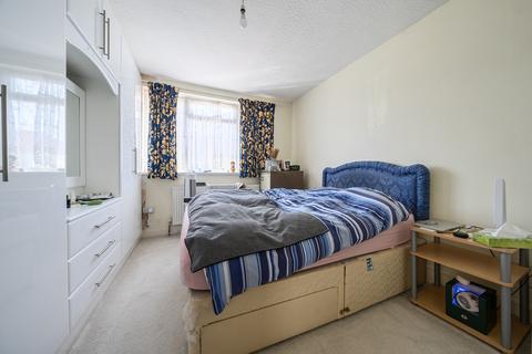 152 Waverley Road, Harrow, HA2 9RE