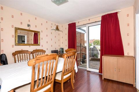 152 Waverley Road, Harrow, HA2 9RE