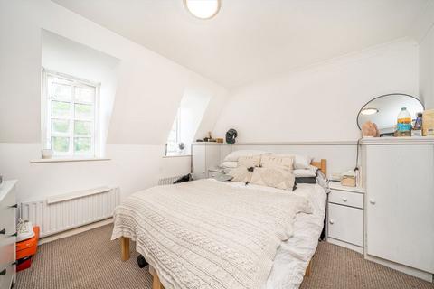 undefined, High Street, Kingston Upon Thames KT1