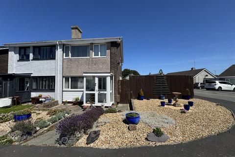 3 bedroom semi-detached house for sale, Garreglwyd Park, Holyhead, Anglesey, LL65