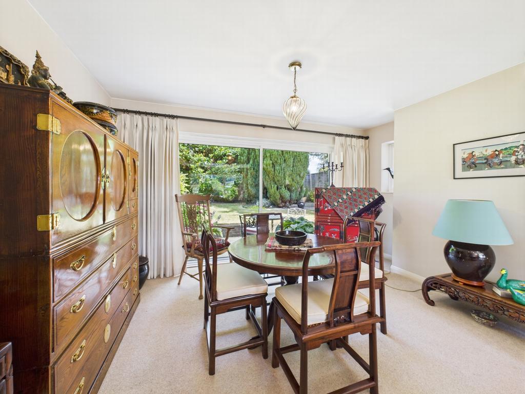 Dining rm