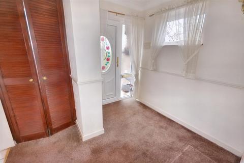2 bedroom detached bungalow for sale, Lea Road, Stone