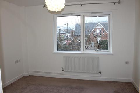 1 bedroom flat for sale, Desborough Road, High Wycombe HP11