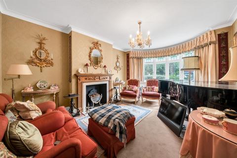 4 bedroom semi-detached house for sale, Murray Avenue, Bromley, BR1