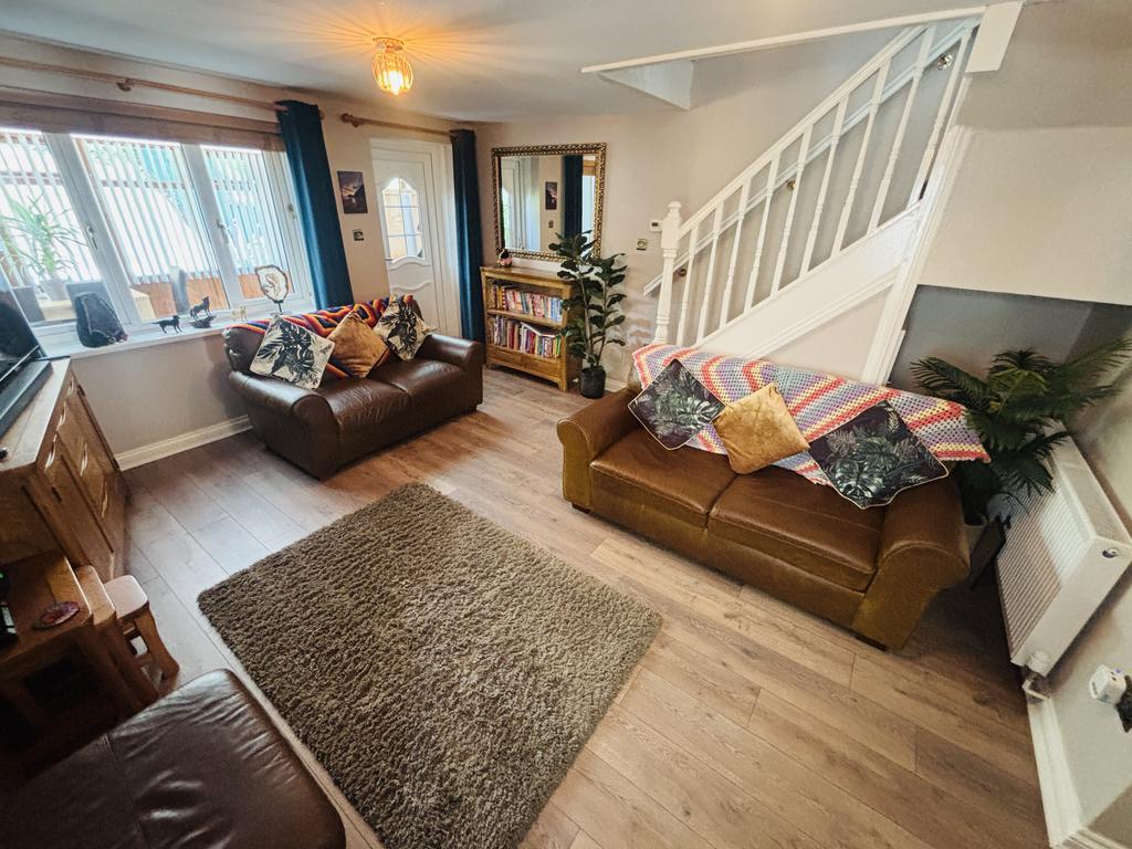 Living room (second image)