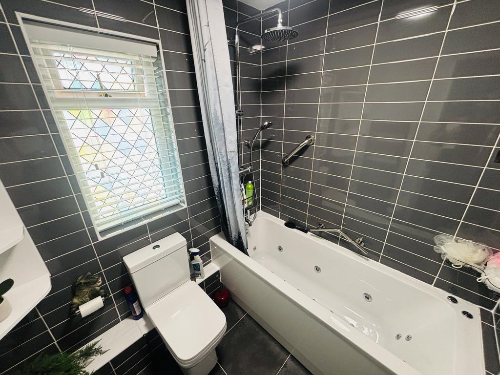 Bathroom (second image)