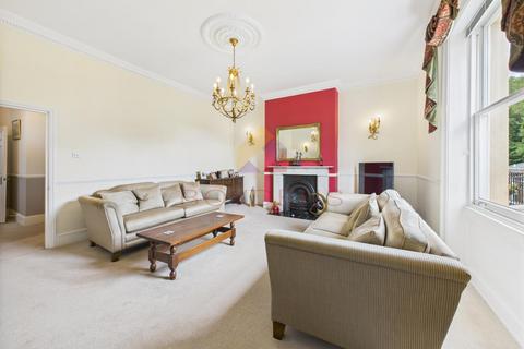 3 bedroom apartment for sale, Lexden Road, Colchester CO3