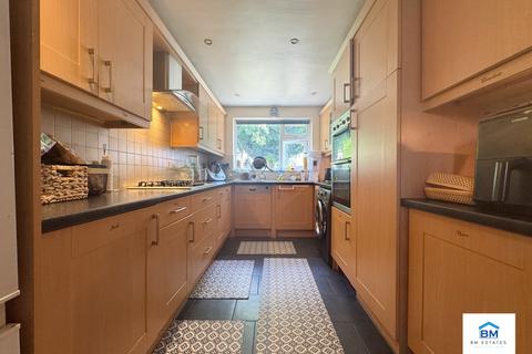 3 bedroom semi-detached house for sale, Kitchener Road, Leicester LE5