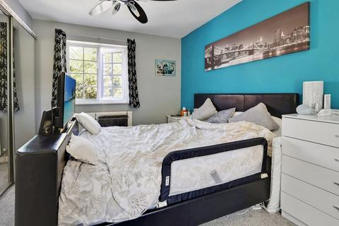 2 bedroom terraced house for sale, Basildon, Essex, SS13