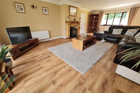 5 bedroom detached house for sale, Westfield Road, Waunarlwydd, Swansea.