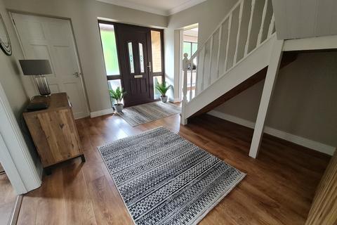 5 bedroom detached house for sale, Westfield Road, Waunarlwydd, Swansea.