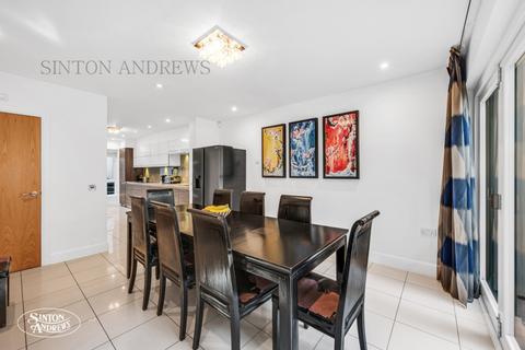 48e Mountfield Road, London, W5 2NQ