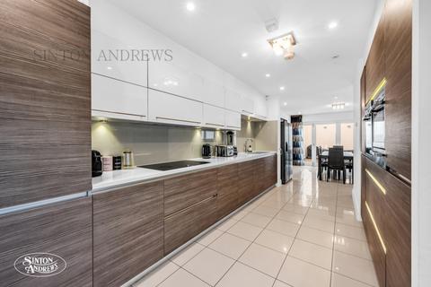 48e Mountfield Road, London, W5 2NQ