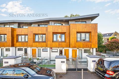 48e Mountfield Road, London, W5 2NQ
