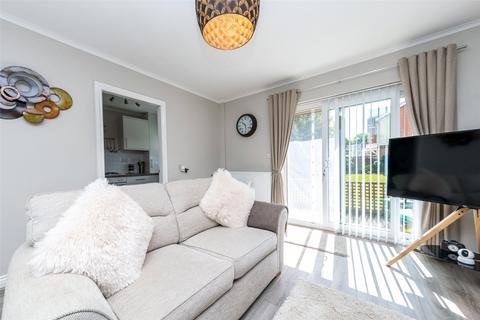 23 Ashby View, Leeds, LS13 3AG