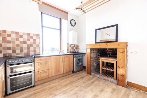 2 bedroom flat to rent, Holburn Street, First Floor, Aberdeen, AB10