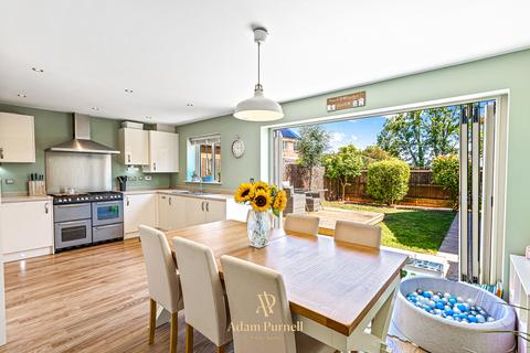 26 Convent Drive, Stoke Golding, Nuneaton, CV13 6JF