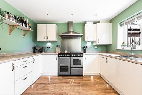 26 Convent Drive, Stoke Golding, Nuneaton, CV13 6JF
