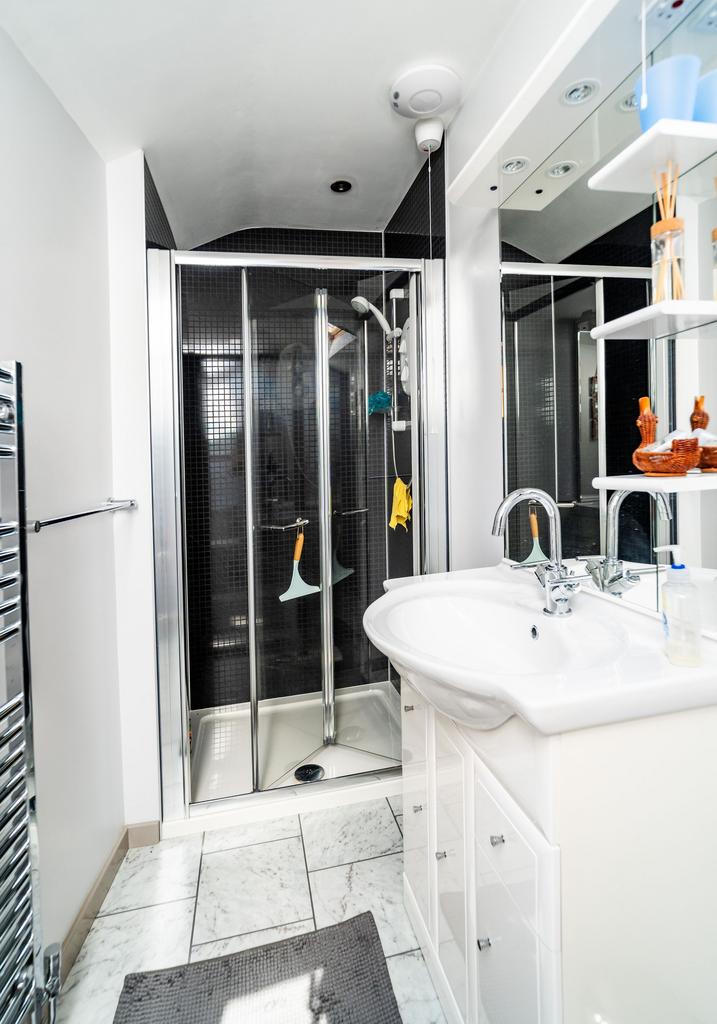 En-suite (B2)