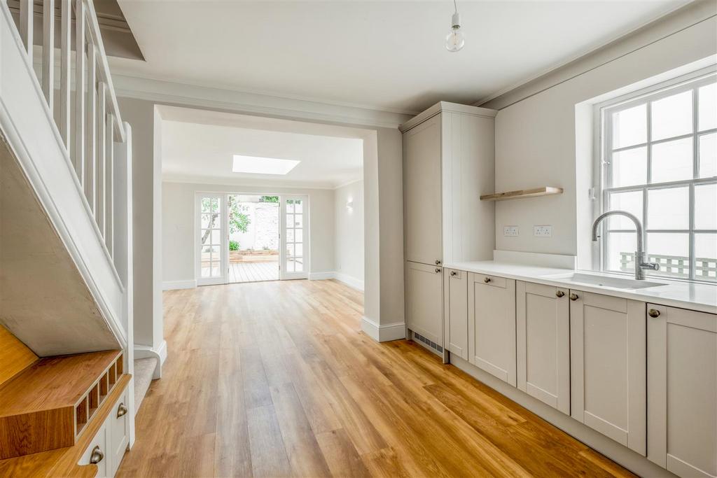 9 Camden Terrace-9.jpg