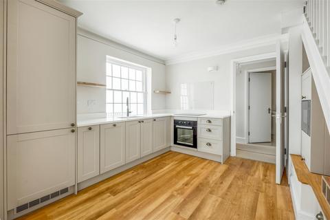 4 bedroom detached house to rent, Camden Terrace, Brighton